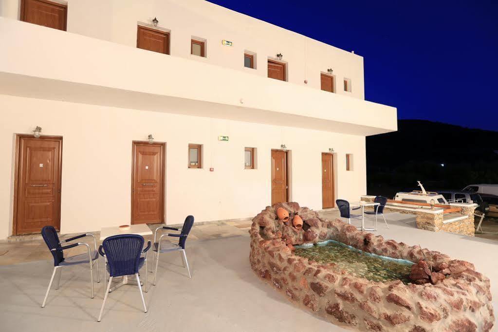 Sifnos Hotel Benaki Platis Gialos  エクステリア 写真